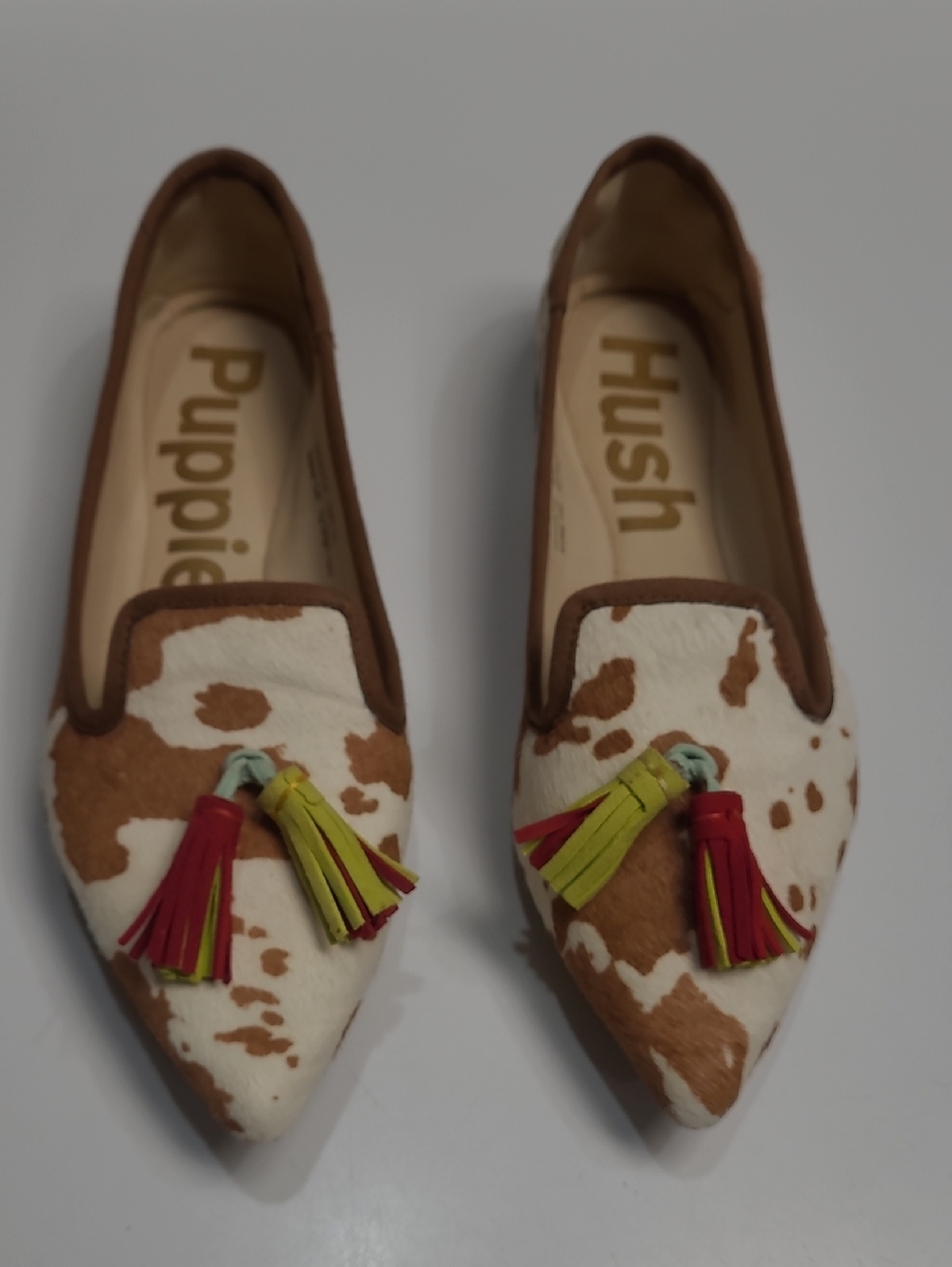 Hush Puppies Women's Cowhide Pointed Loafers with Red & Lime Tassels Size 6.5